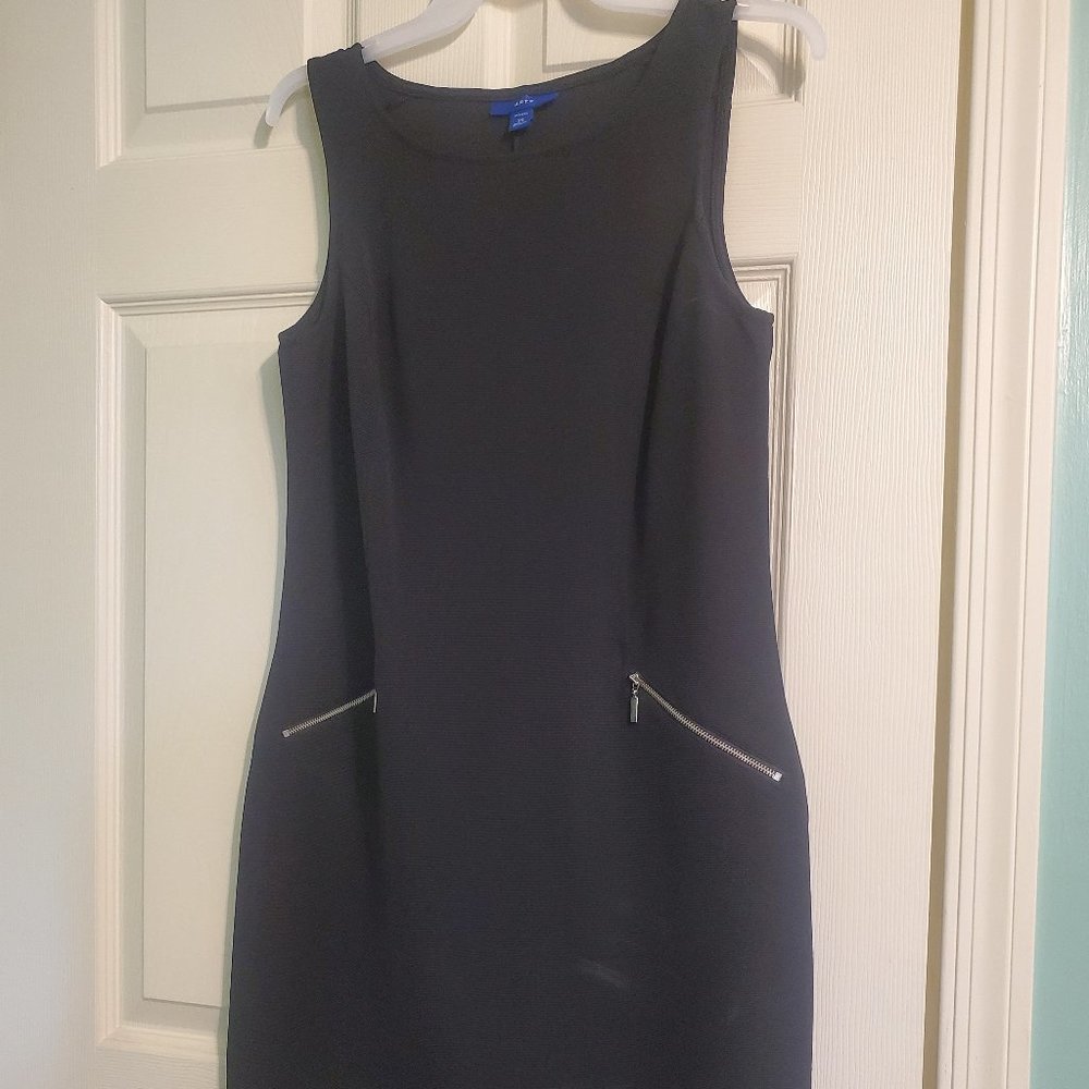Apt 9 - Size XS Petite - Black Shift Dress with Zipper Pockets